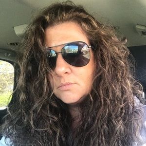 Meet your Posher, Stacey